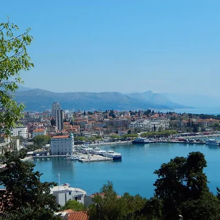 Exclusive Seafront Luxury Manda With Balcony Apartment