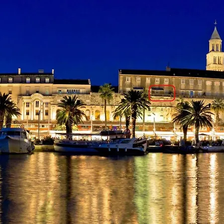 Apartment Exclusive Seafront Luxury Manda With Balcony Split